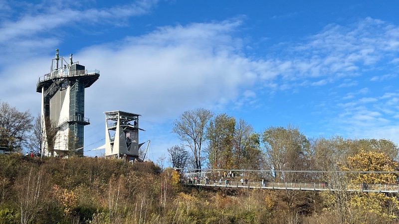 Aussichtsturm "Solitäre" & Hängebrücke "Titan RT"